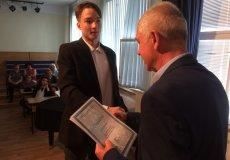 Předávání certifikátů Předávání certifikátů