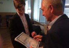 Předávání certifikátů Předávání certifikátů