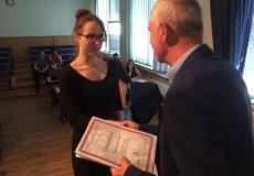 Předávání certifikátů Předávání certifikátů