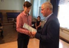 Předávání certifikátů Předávání certifikátů