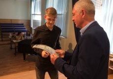 Předávání certifikátů Předávání certifikátů