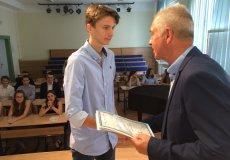 Předávání certifikátů Předávání certifikátů