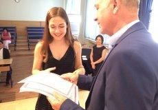 Předávání certifikátů Předávání certifikátů