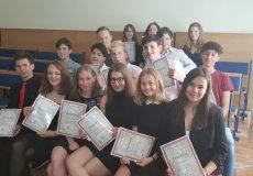 Předávání certifikátů Předávání certifikátů