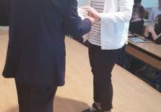 Předávání certifikátů Předávání certifikátů