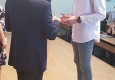 Předávání certifikátů Předávání certifikátů