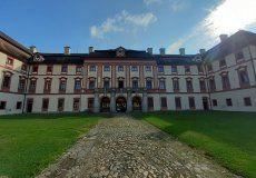 Lovecký barokní zámek Ohrada