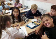 Diskutujeme... Chtěli byste školní uniformy? Diskutujeme... Chtěli byste školní uniformy?