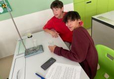 Laboratorní cvičení z chemie Laboratorní cvičení z chemie