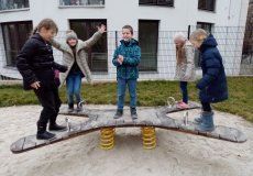HB-Na školním hřišti HB-Na školním hřišti