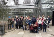 Seznámili jsme se s rostlinami tropického deštného pralesa a pouští. Seznámili jsme se s rostlinami tropického deštného pralesa a pouští.