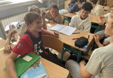 Evropský den jazyků - biologie v aj, spolupráce s deváťáky