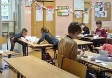 Nová stolní hra vlastní výroby v ŠD 10.1.2018 Nová stolní hra vlastní výroby v ŠD 10.1.2018
