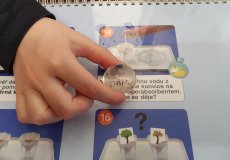 "Voda miluje chemii" "Voda miluje chemii"