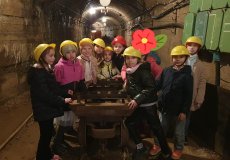 "Jak horníci slavili Velikonoce " "Jak horníci slavili Velikonoce "