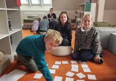 LANGUAGE WHIZ