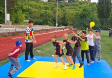 Sportování s Trenéry do škol Sportování s Trenéry do škol