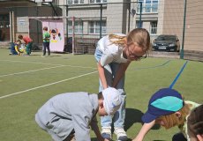 3.D, 4.C - spolupráce s MŠ - sportovní odpoledne 3.D, 4.C - spolupráce s MŠ - sportovní odpoledne