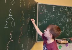 Rozklady čísel na tabuli