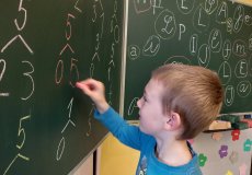 Rozklady čísel na tabuli