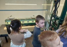 NTM - „Mourek a mašinky”