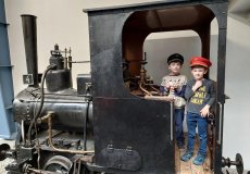 NTM - „Mourek a mašinky”