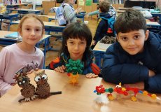 I kluci někdy vyrábí, spíš ale staví.