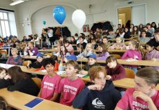 Školní redakce v posluchárně univerzity