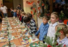 Vánoční trhy s besídkou