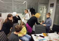 Poděkování, přání a předání dárku