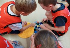 Sportík s trenérkou házené