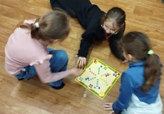 Hra našich prarodičů