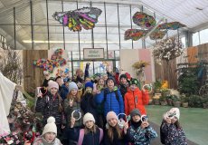 19.2. - Motýli mezi květinami 