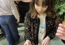 19.2. - Motýli mezi květinami 