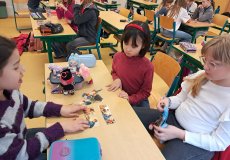 Vyprávíme příběhy podle obrázků. 