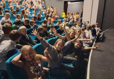 představení Hurvínek prodává nevěstu 