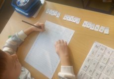 Skládáme a píšeme věty