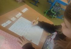 Skládáme a píšeme věty