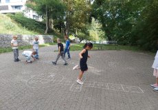 Skáčeme panáka, „Jupí!”