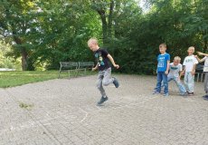Skáčeme panáka, „Jupí!”