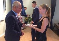 Předávání certifikátů Předávání certifikátů