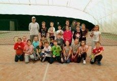 Díky sportovníhmu projektu Nadace pražské děti jsme měli možnost vyzkoušet si - pro některé úplně poprvé - tenis. Skvělé prostředí, úžasná slečna trenérka. Moc jsme si to užili. Díky sportovníhmu projektu Nadace pražské děti jsme měli možnost vyzkoušet si - pro některé úplně poprvé - tenis. Skvělé prostředí, úžasná slečna trenérka. Moc jsme si to užili.